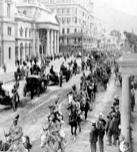 South African Light Horse coming down Alderly Street, Cape Town, to entrain for the front